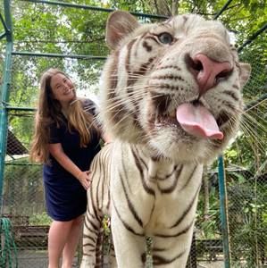 Meet your Posher, Karissa